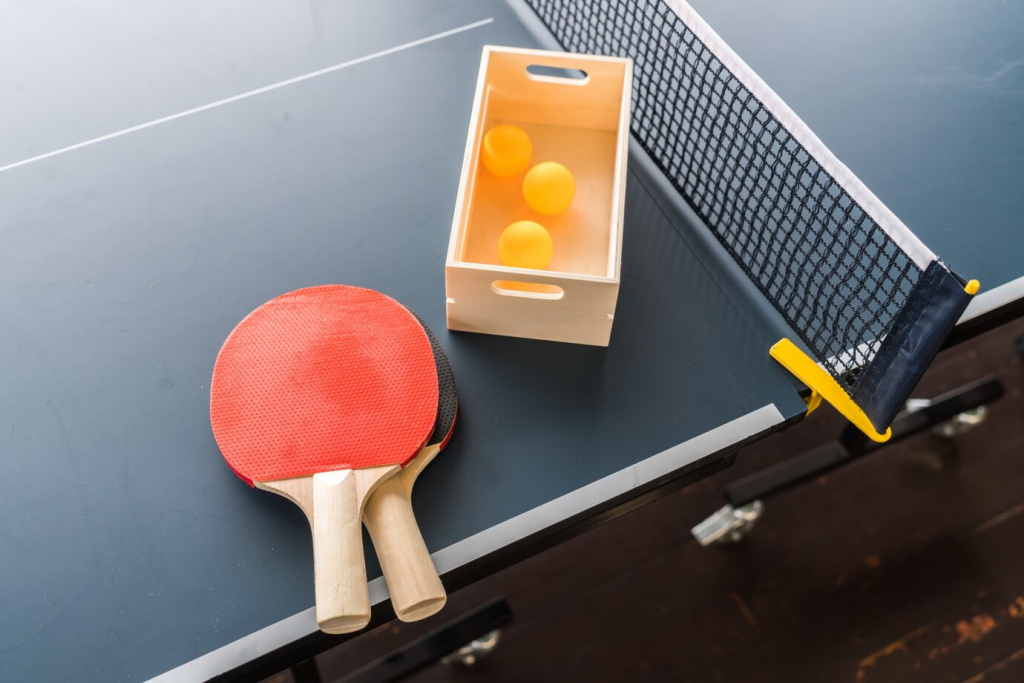 table-tennis-or-ping-pong_1232-2658.jpg